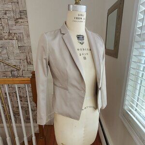 ANN TAYLOR  One Button Jacket Size 6 Petite